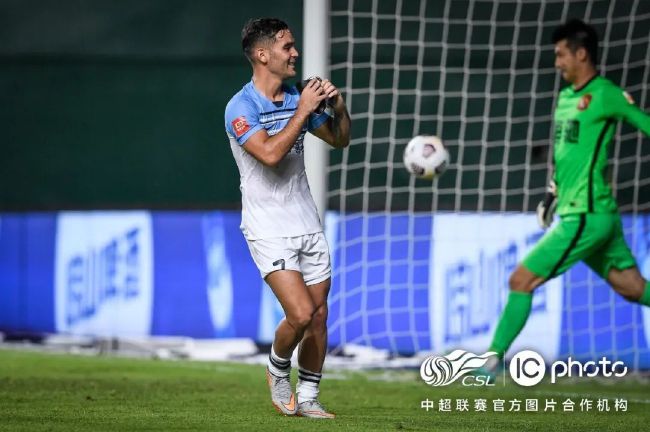 英超-利物浦2-0谢菲联 范迪克索博破门阿诺德助攻北京时间12月7日凌晨3:30，2023-24赛季英超联赛第15轮，利物浦客战谢菲尔德联队。